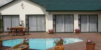 Avon Road Guest House & Tours Boksburg Ngoại thất bức ảnh